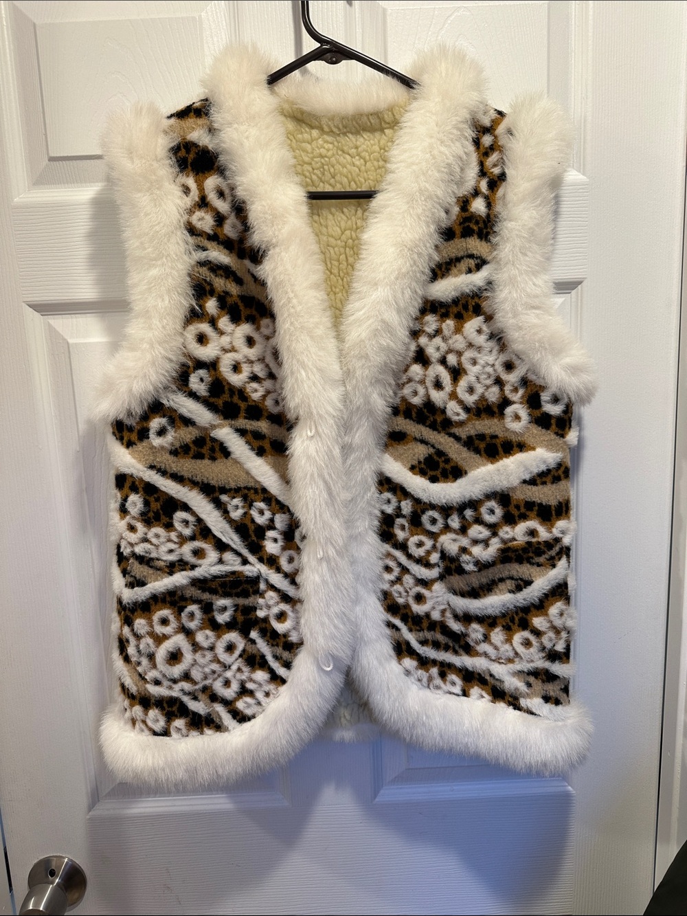 Women's Faux Fur Trim Patterned Vest - White Trim